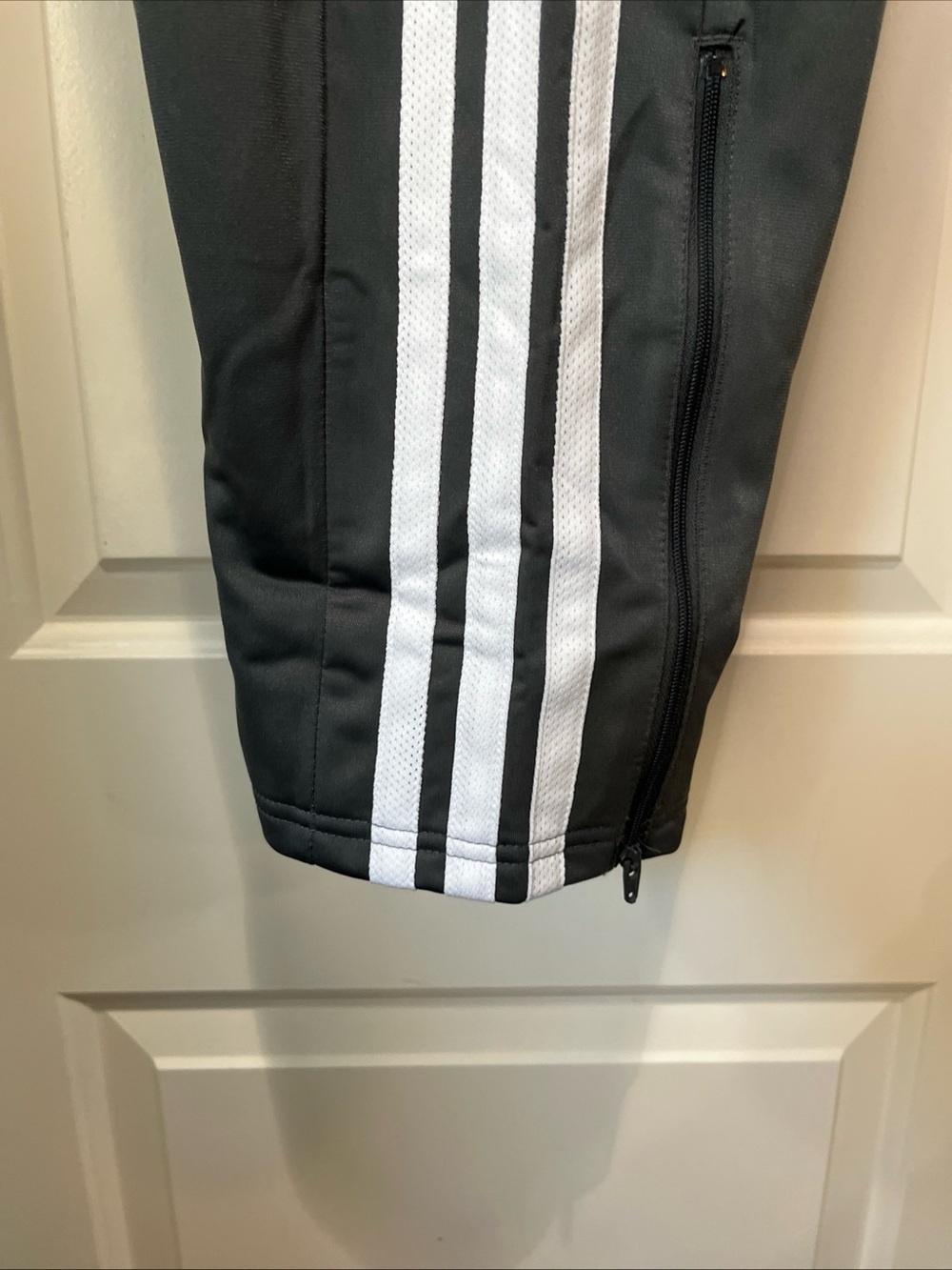 Mens Medium Adidas 3 Stripe Tricot Track Jacket And Pant Gray White Set Suit New - Picture 13 of 16